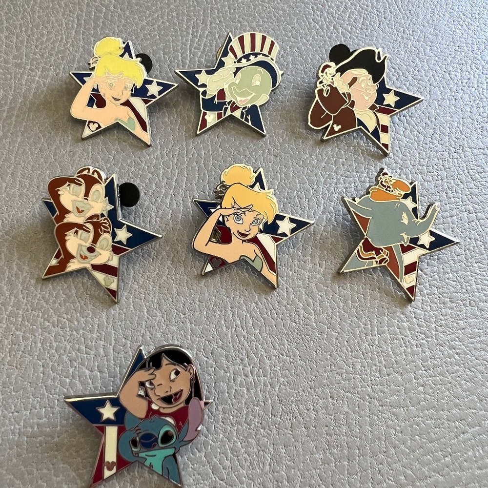 Disney Pins (lot of 7)